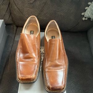 Size 10 Stacy Adam tan shoes
